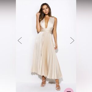 PRIME ASSET MIDI DRESS CHAMPAGNE size large from hello Molly